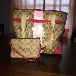 Coach hobo and matching wristlet